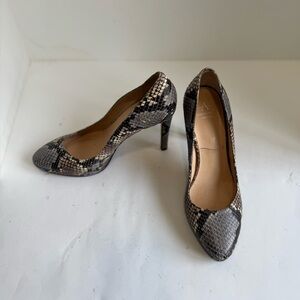 AQUATALIA Snakeskin Embossed Leather Pump Size: 7